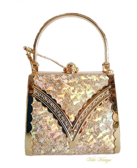 Versace Bolsos de fiesta vintage: 13 en venta en 1stDibs